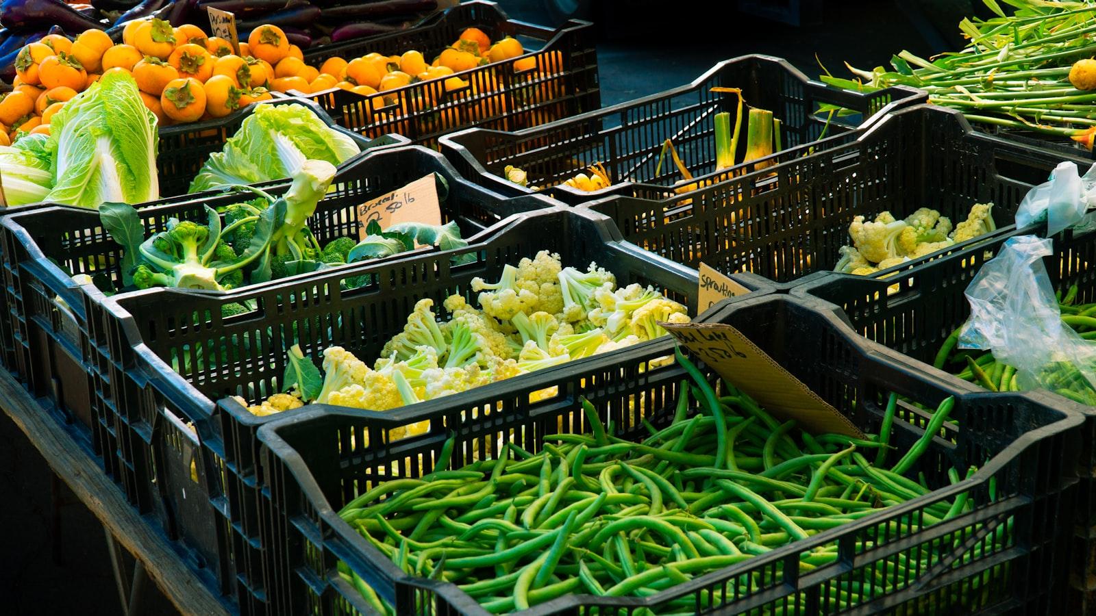 Alimentos que ⁣ayudan a⁢ reducir los síntomas de⁢ la⁣ regla